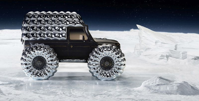 autos mercedes-benz, mercedes' g-class leaves mud behind to become fashion week art work