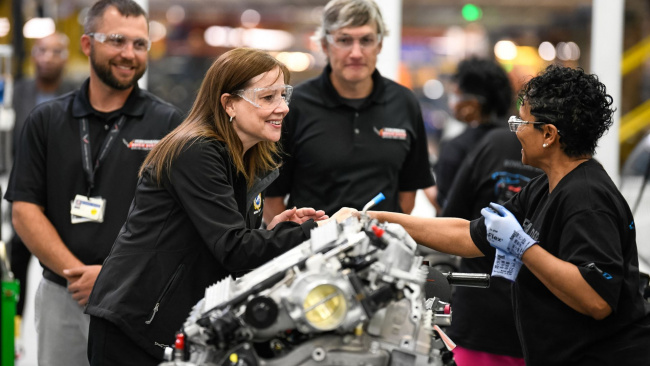 news, classic, american, muscle, newsletter, handpicked, sports, client, modern classic, europe, features, luxury, trucks, celebrity, off-road, exotic, asian, racing, mary barra to be inducted into the automotive hall of fame
