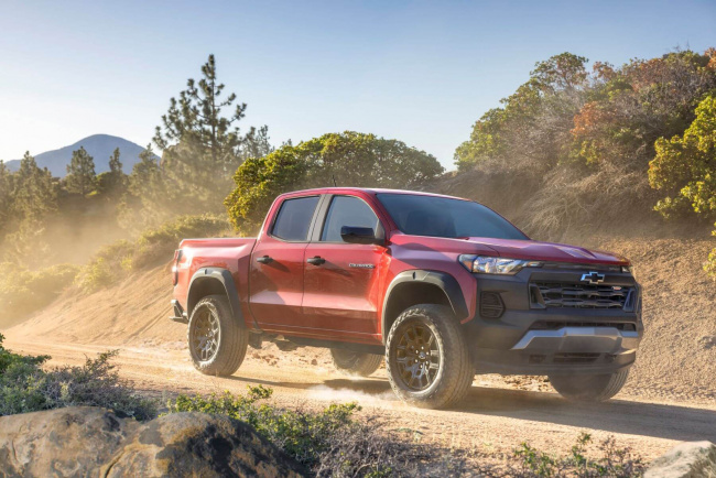 chevrolet, colorado, trucks, why the chevrolet colorado is 1 of the best redesigned trucks for 2023, according to hotcars
