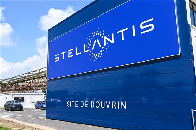 Stellantis enjoys 41% BEV sales increase in 2022, saying strong orders will protect it through 1H 2023