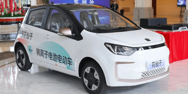 batteries, battery cells, china, hina battery, joint venture, natrium, sehol, sehol ex10, suppliers, volkswagen, volkswagen-anhui, hina launches sodium-ion battery tests in vehicles