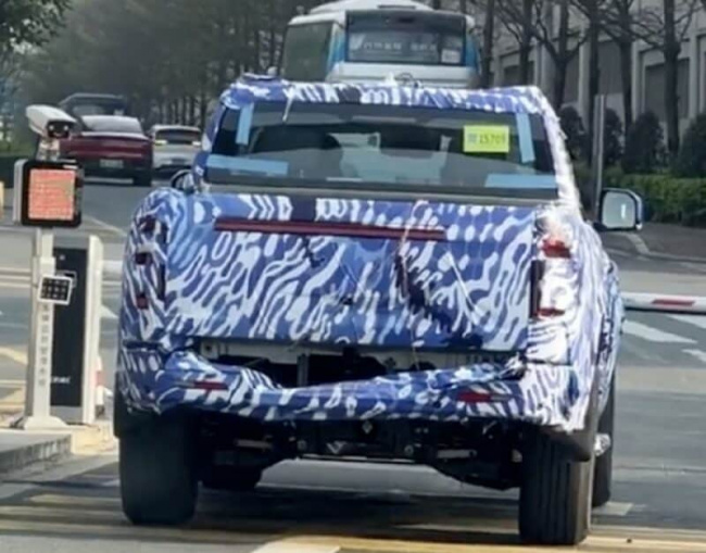 ev, phev, spy shots: byd pickup truck for the lifestyle segment in china