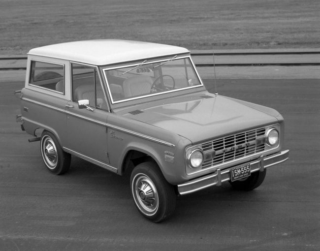 bronco, ford, small midsize and large suv models, how much is a 1970 ford bronco worth?