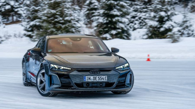 audi rs e-tron gt, audi rs5, rs e-tron gt vs rs5, ev on ice, rs5, rs e-tron gt, rs5 drifting on ice, rs e-tron gt drifting on ice, drifting on snow, drifting on ice, , overdrive, evs on ice: snow drifting the audi rs e-tron gt and rs5