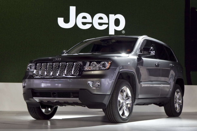 grand cherokee, jeep, small midsize and large suv models, why does the 2011 jeep grand cherokee have so many complaints?