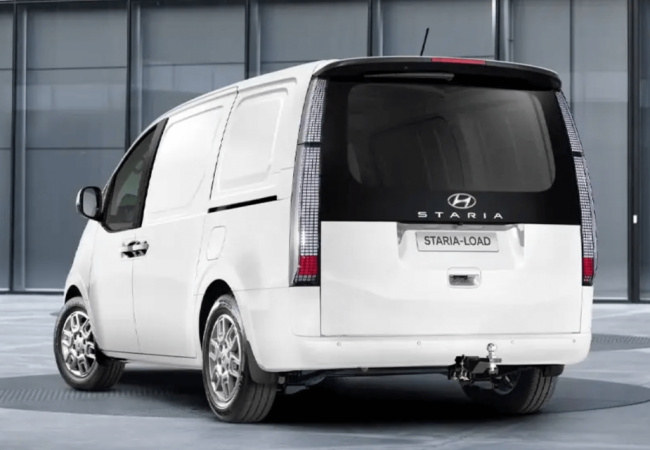 hyundai, minivan, the hyundai staria is the coolest car around, and it’s a mini van