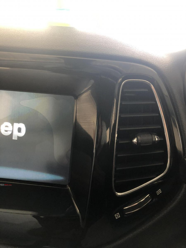 Bubbles form on my Compass touchscreen: Dealer refuses warranty claim, Indian, Member Content, Jeep Compass, Warranty, Extended Warranty, infotainment