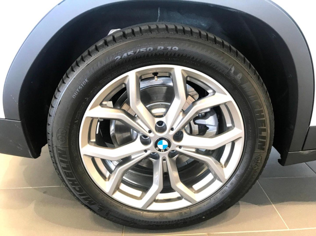 what are the correct tyre pressures for a bmw x3?