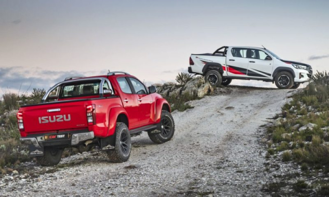 test: isuzu d-max arctic trucks at35 vs. toyota hilux 2,8 gd-6 4×4 gr-sport