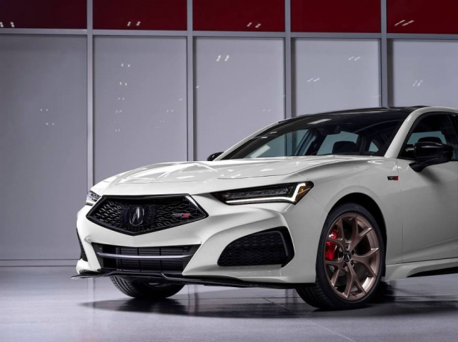 acura, the 2023 acura tlx has some of the best safety features