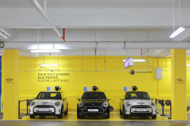 autos mini, sime darby auto bavaria launches first three mini ev charging bays in gurney plaza penang