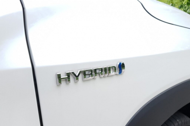 2023 toyota corolla cross hybrid review: law of averages