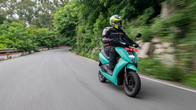 river indie, ola s1 pro, ather 450x, spec comparison, electric scooter, ev, electric vehicle, indie vs s1 pro, indie vs 450x, 450x vs s1 pro, indie features, indie range, indie price, indie specs, , overdrive, spec comparison: river indie vs ola s1 pro vs ather 450x