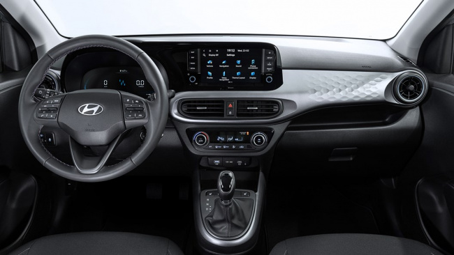 Hyundai i10 supermini gets a facelift
