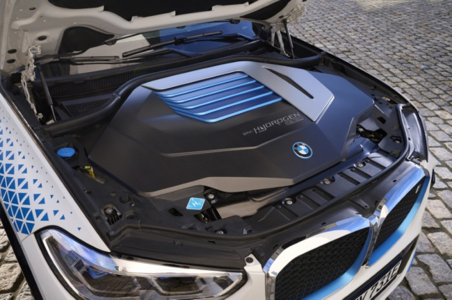 autos bmw, bmw’s hydrogen babysteps keep fuel-cell cars in slow lane