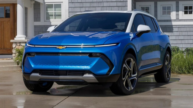 bolt, bolt euv, chevrolet, equinox ev, 4 out of 5 new chevy electric vehicles offer the most bang for the buck