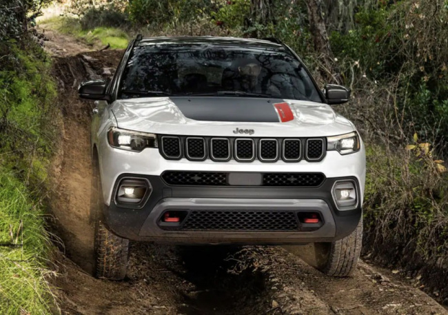 compass, jeep, 3 potential 2023 jeep compass drawbacks to consider