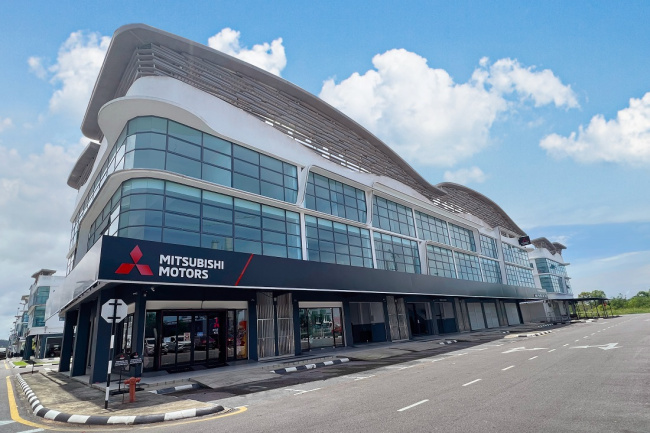 auto pacifica sdn bhd, dealership, malaysia, mitsubishi motors, mitsubishi motors malaysia, sarawak, new mitsubishi motors 4s centre opens in bintulu, sarawak