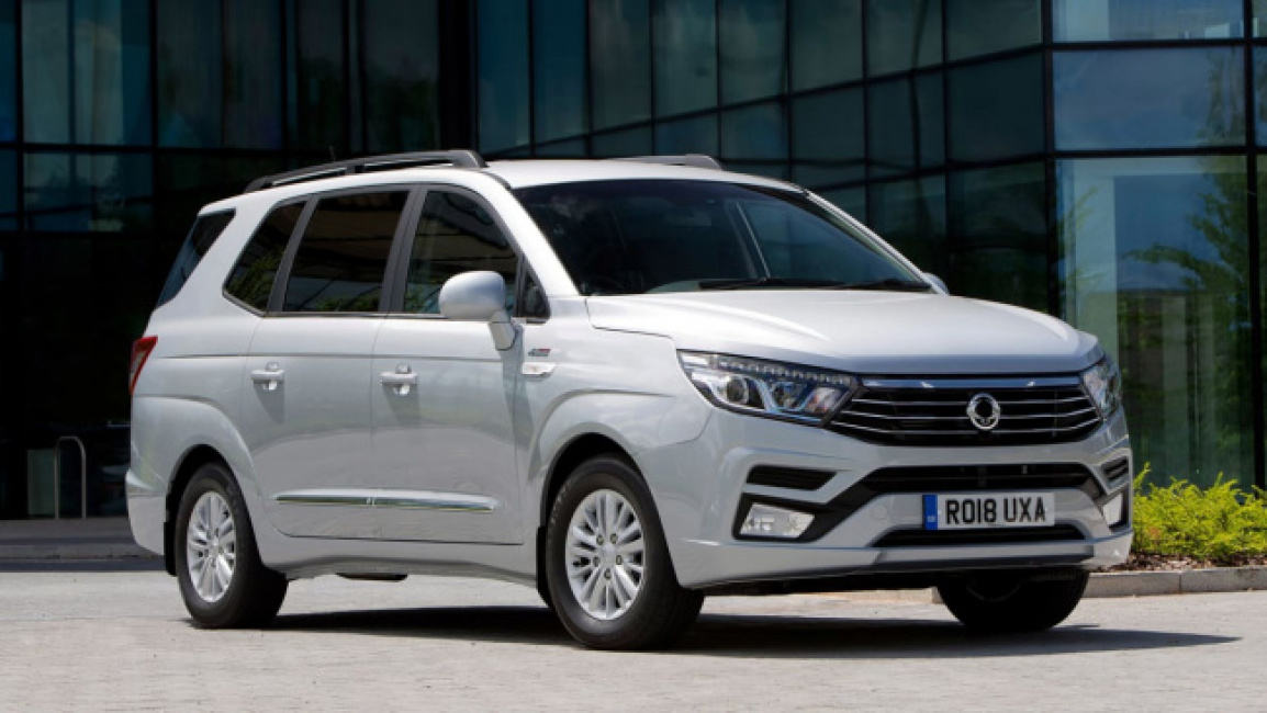 Used SsangYong Turismo - front