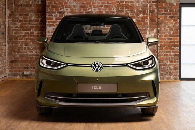 volkswagen, id.3, car news, hatchback, electric cars, family cars, upgraded 2023 volkswagen id.3 revealed