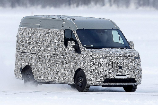 renault, master, car news, tradie cars, spy pics, new renault master tries to blend in