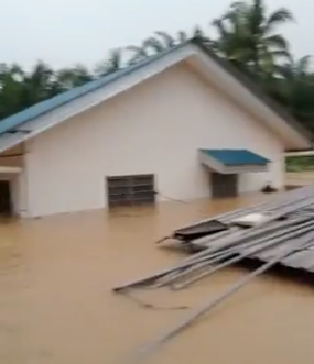 auto news, johor floods, malaysia floods, flash floods, met department, johor once again gets hit by flash floods, over 1,500 victims evacuated