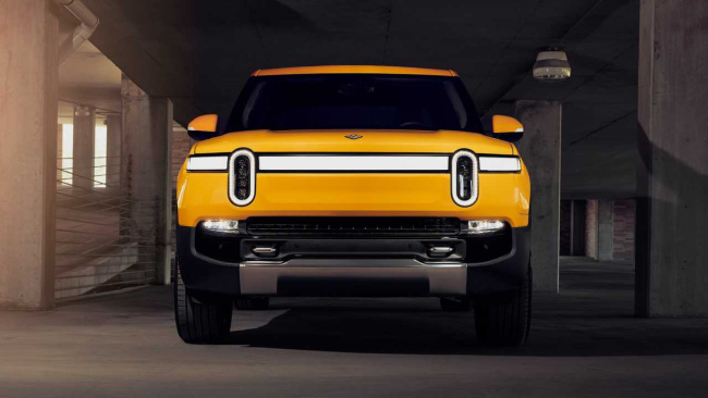 rivian recalls 12,700 r1t and r1s evs over passenger seat belt issue