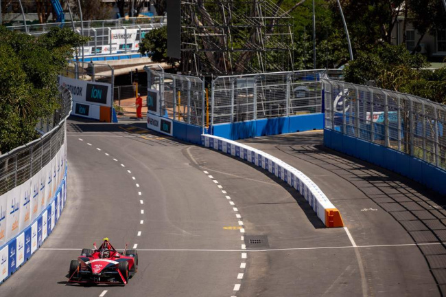 formula e driver debut as lotterer vacates seat for jakarta