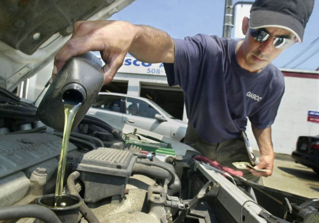 maintenance, you’re probably pouring motor oil the wrong way
