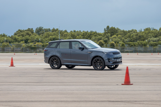 the all-new range rover sport lives up to its ‘sport’ moniker