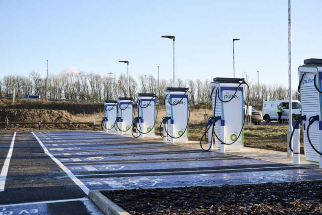 ev infrastructure, buses, commercial, bp pulse opens its most powerful ev charging hub in the uk