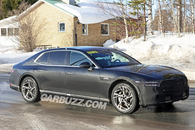 technology, spy shots, spied: lidar-equipped genesis g90 has mercedes s-class in its sights