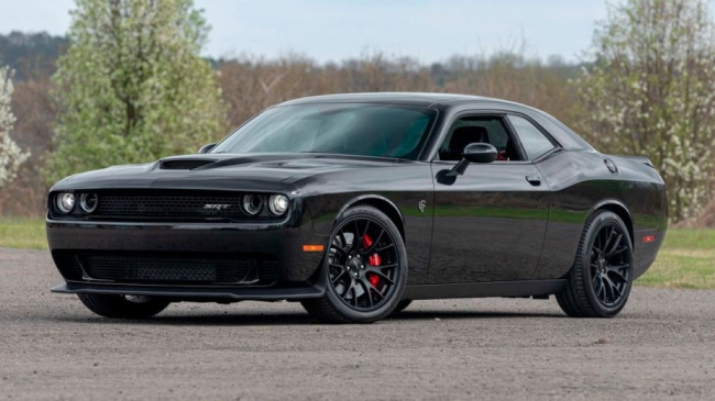 cars, challenger, crossfire, reliability, 5 american performance cars that aren’t as tough as you think