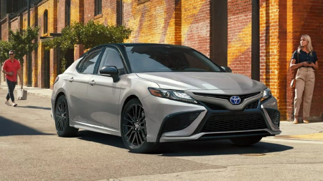 camry, sedans, toyota, is the toyota camry a reliable midsize sedan?