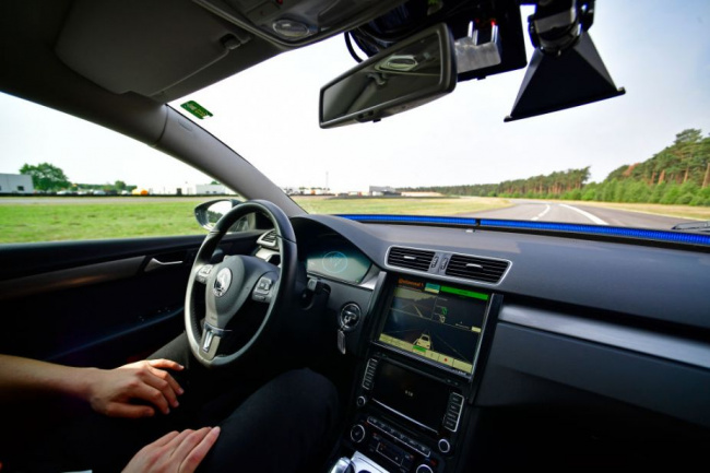 autonomous cars, cars, aaa study shows that the fear of self-driving cars is on the rise