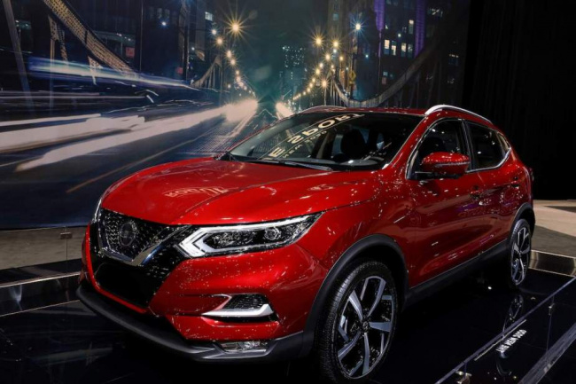 nissan, rogue, rogue sport, safety, small midsize and large suv models, recall alert: nissan recalls 800,000 rogue suvs for ignition problems