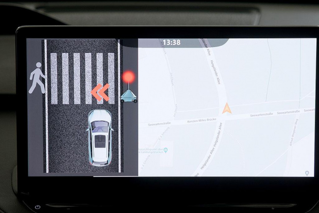 skoda, car news, safety, technology, skoda trials smart grilles and robots for safer pedestrian crossings