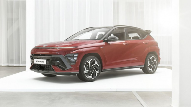 mazda cx-3, hyundai tucson, toyota c-hr, hyundai i20, hyundai kona, hyundai venue, mazda cx-3 2023, hyundai kona 2023, hyundai tucson 2023, hyundai venue 2023, toyota c-hr 2023, hyundai i20 2023, hyundai news, mazda news, toyota news, hyundai suv range, mazda suv range, toyota suv range, industry news, showroom news, family car, family cars, another new small suv? why the bigger new 2023 hyundai kona gives the brand a chance to take on the toyota c-hr, mazda cx-3 and more with another small suv