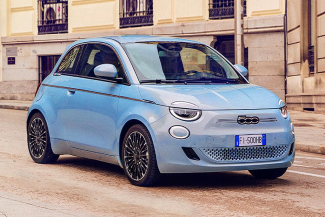 fiat, car news, hatchback, electric cars, new fiat 500e here mid-year with huge price and lots of tech
