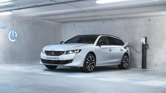 peugeot 508, peugeot 508 2023, peugeot news, electric cars, hybrid cars, industry news, showroom news, electric, plug-in hybrid, green cars, family car, family cars, fashionably late? 2023 peugeot 508 gt sportswagon phev to arrive in pre-facelift form just before facelifted sedan later this year