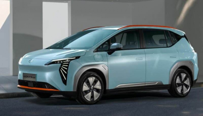 ev, report, gac aion y younger electric suv launched in china with a 430 km range