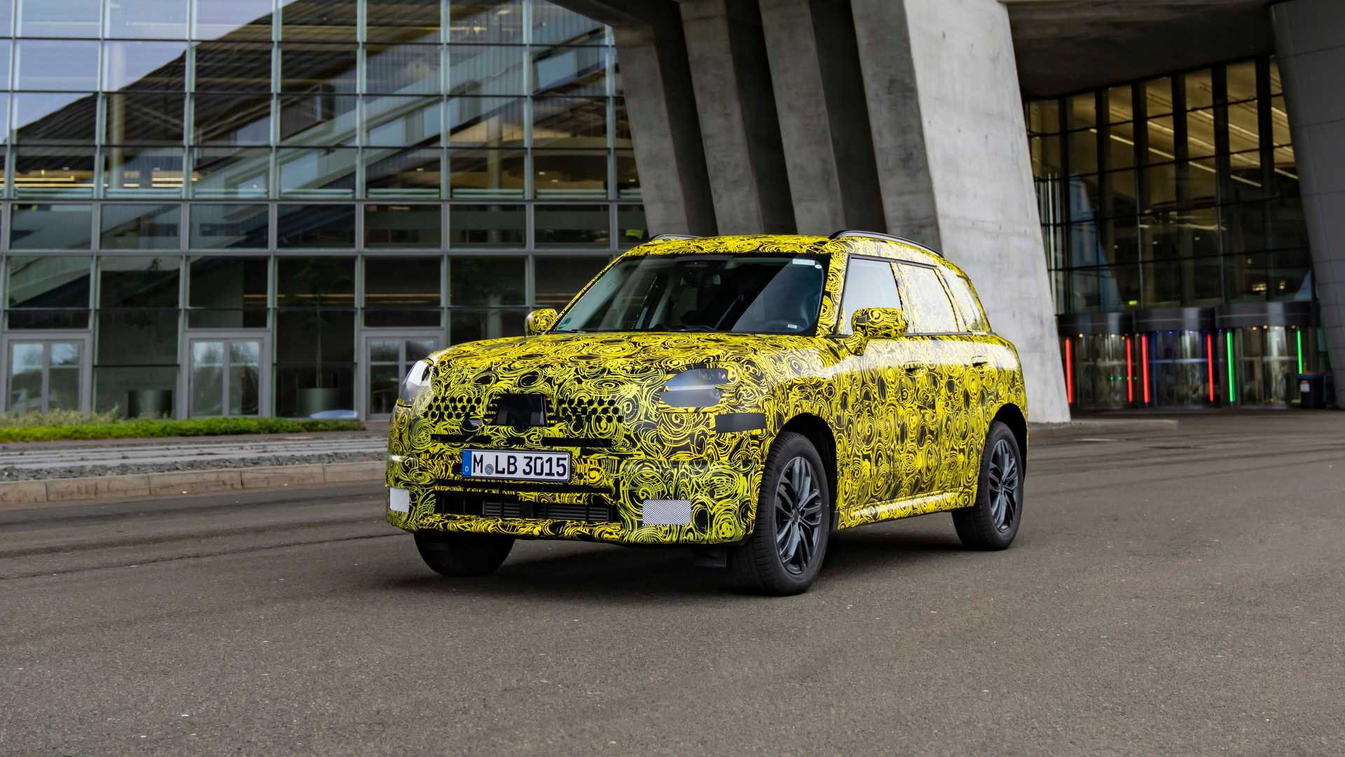 2024 mini countryman ev to offer two batteries, 268-hp awd variant