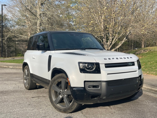 defender, land rover, 5 cheeky 2023 land rover defender 90 features are baffling