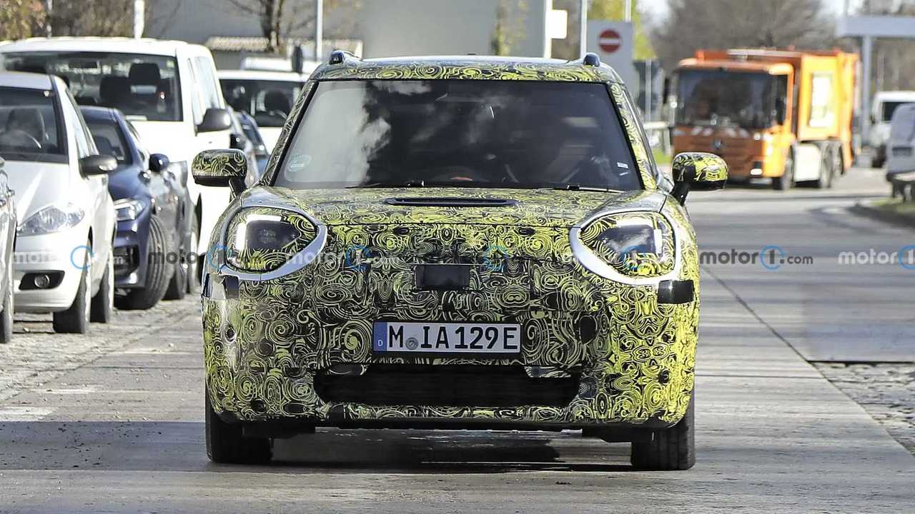 2025 mini aceman specs revealed, offers up to 249 miles of range