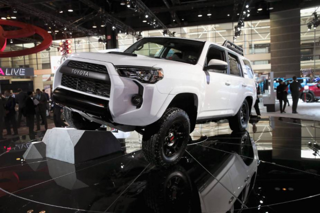 4runner, toyota, the toyota 4runner is ancient: why is it still popular?