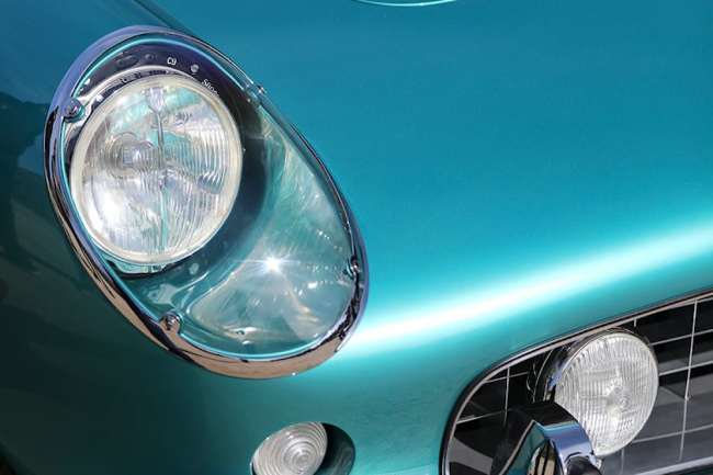video, classic cars, 1962 ferrari 250 gt swb california spider sells for $18 million
