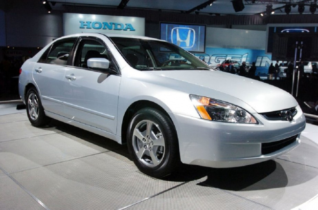 cars, honda, nissan, looking for reliable cars? avoid these 5 problematic, popular vehicles