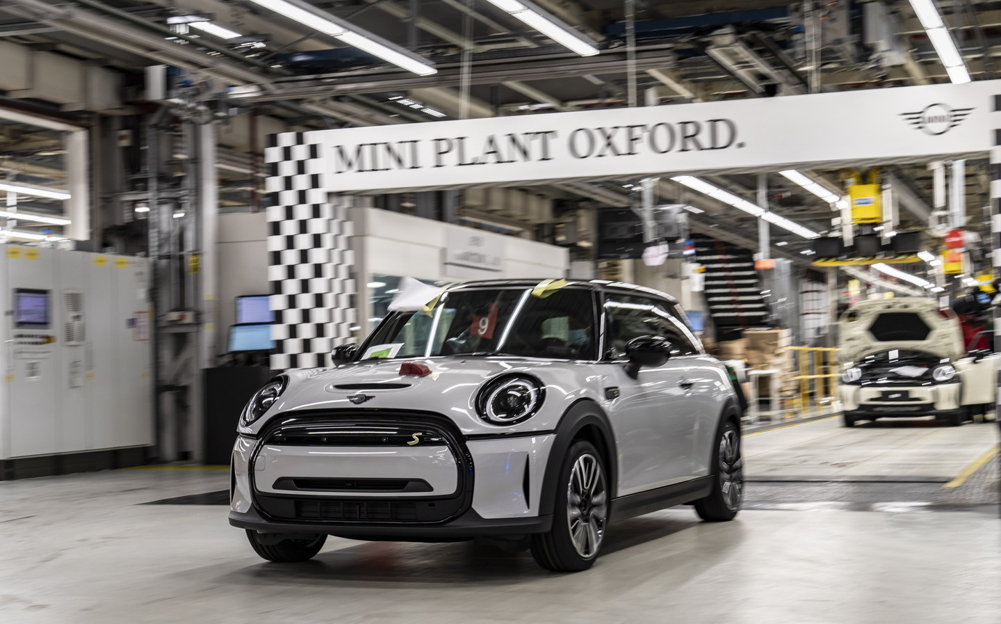 Electric Mini production could continue in Oxford after £500m investment and £75m taxpayer contribution