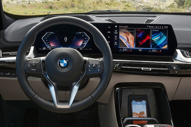 technology, luxury, bmw upgrades idrive to make it more user-friendly than ever before