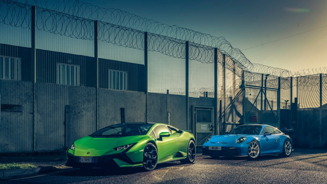 Lamborghini Huracan Tecnica vs Porsche 911 GT3 twin test review